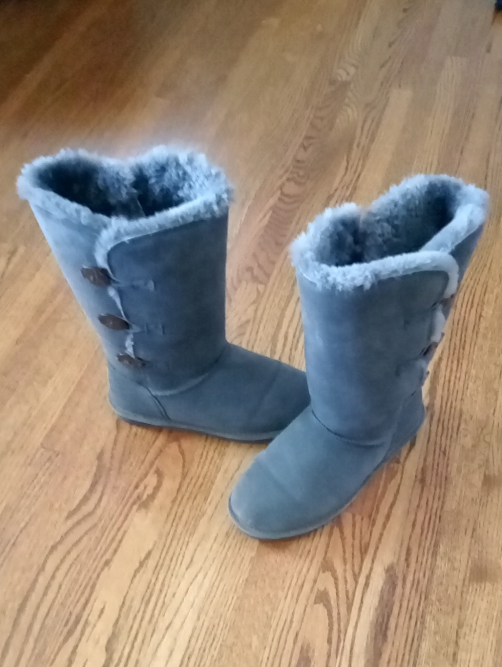 BearPaw Gray Faux-Shearling Mid-Calf Winter Boots Size 9